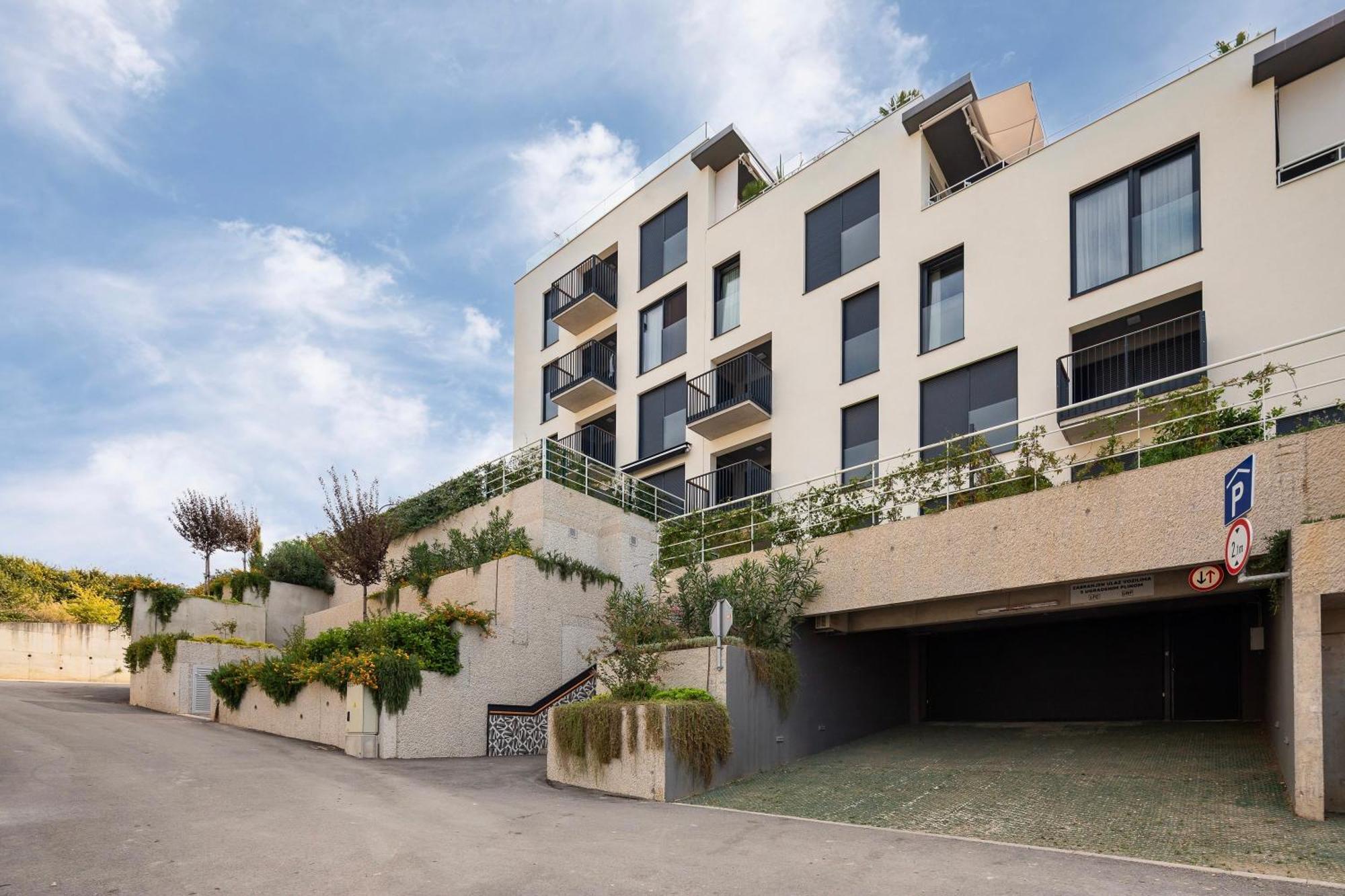 New Luxury Apartment With Private Heated Pool And Amazing Terrace With Seaview Split Exterior photo