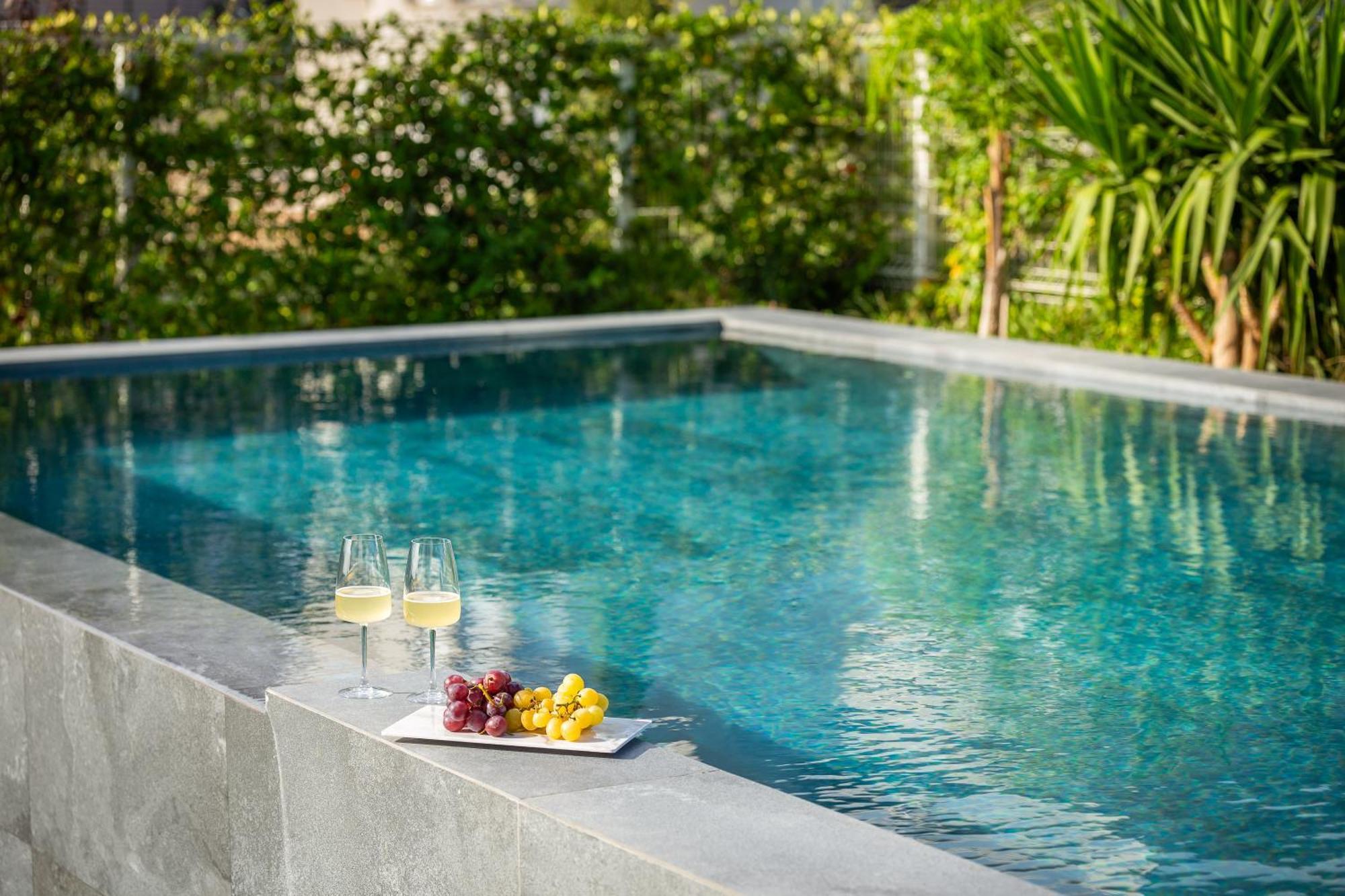 New Luxury Apartment With Private Heated Pool And Amazing Terrace With Seaview Split Exterior photo